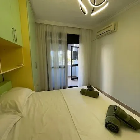 Seascape Apartment Durres Exterior photo