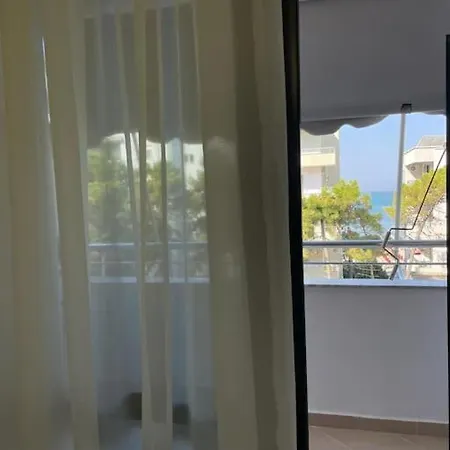 Seascape Apartment Durres Exterior photo